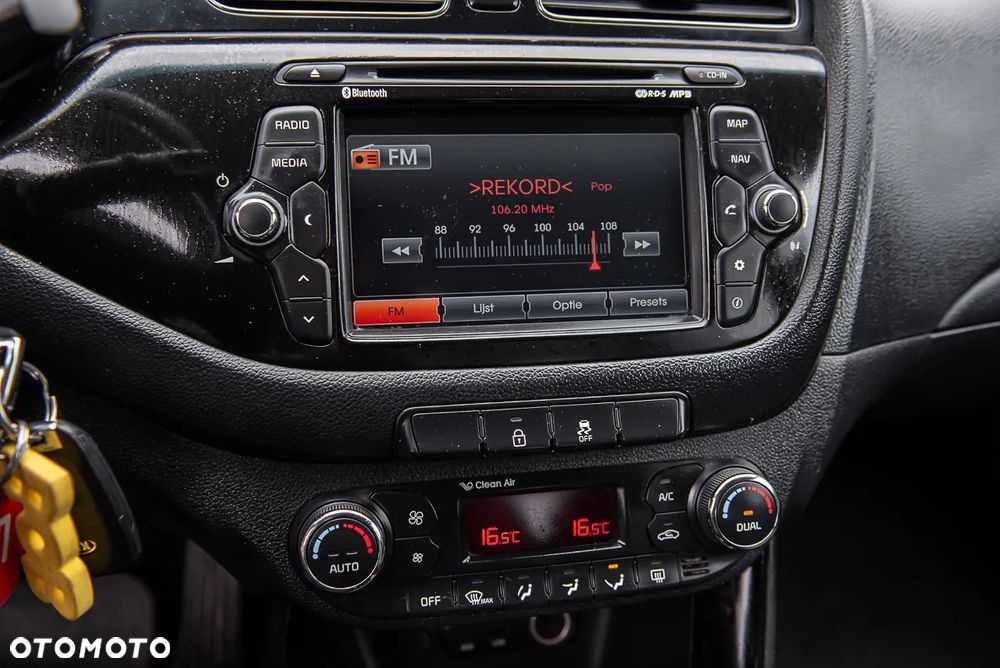 Kia Ceed - 21