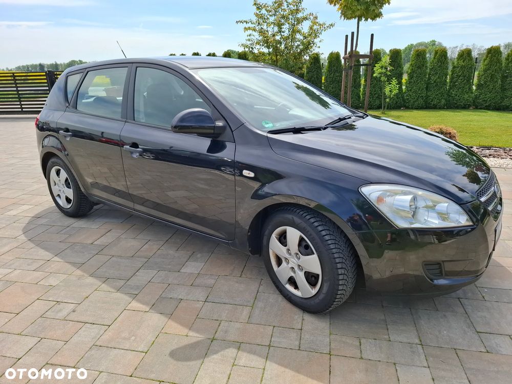 Kia Ceed 1.4 CVVT LX - 26