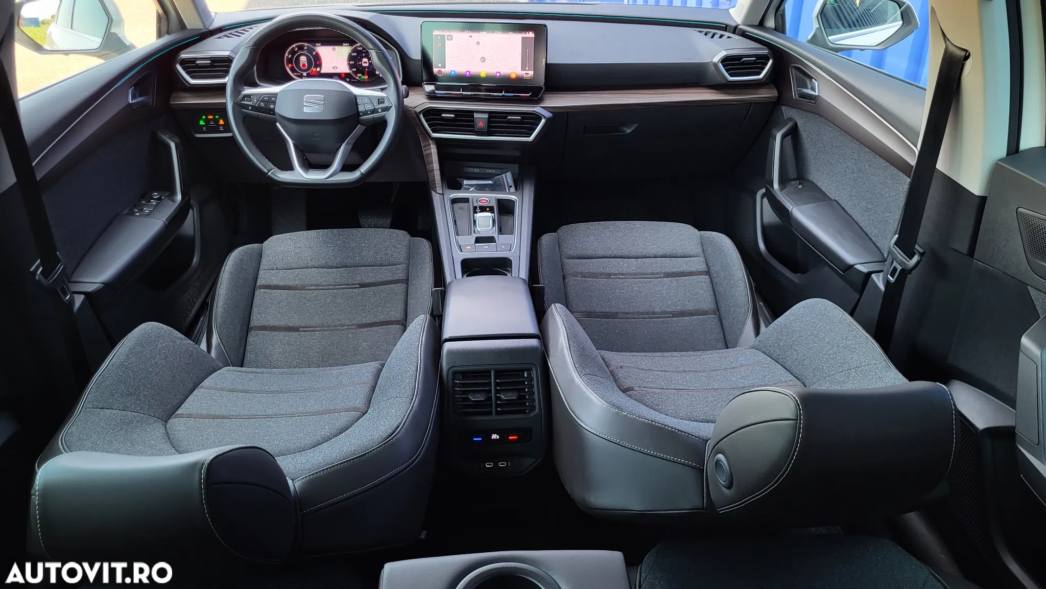 Seat Leon Sportstourer 2.0 TDI DSG Xcellence Plus - 5