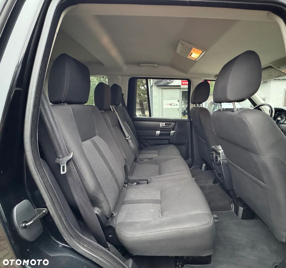 Land Rover Discovery 3.0D V6 S - 25
