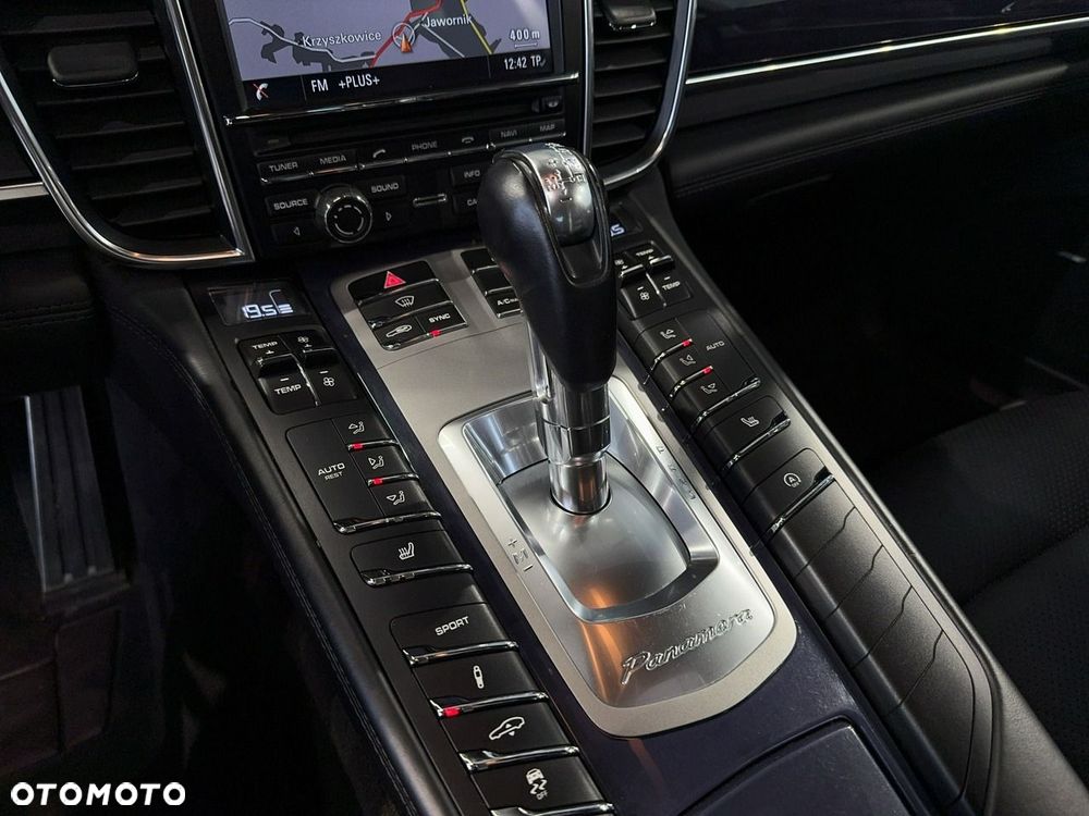 Porsche Panamera Diesel - 28