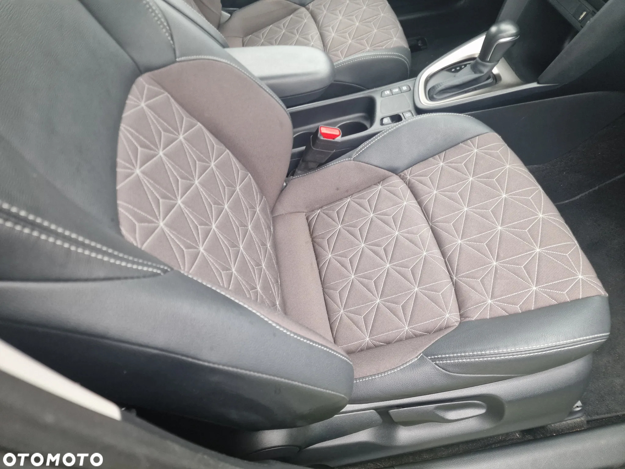 Toyota Yaris Cross Hybrid 1.5 Comfort - 19