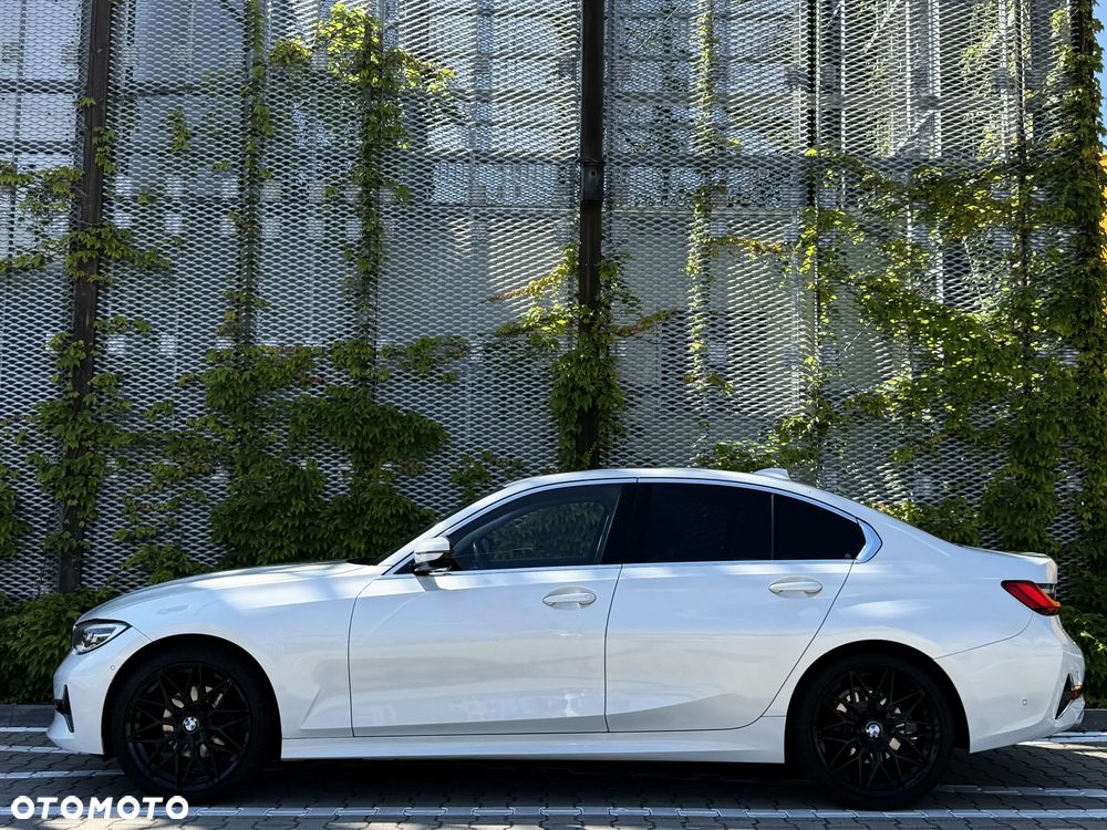 BMW Seria 3 320i GPF Luxury Line - 6