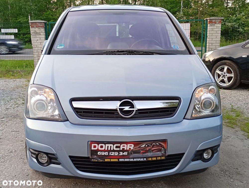 Opel Meriva 1.8 16V Cosmo Easytronic - 16