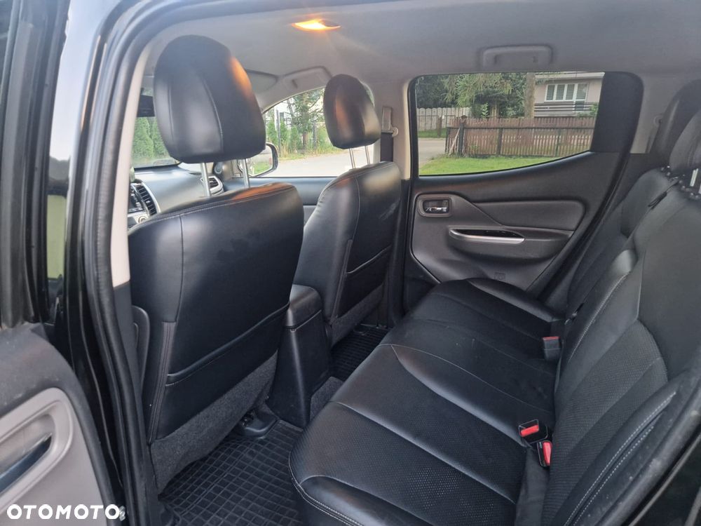Mitsubishi L200 2.4 d DC Instyle Premiere Edition - 6