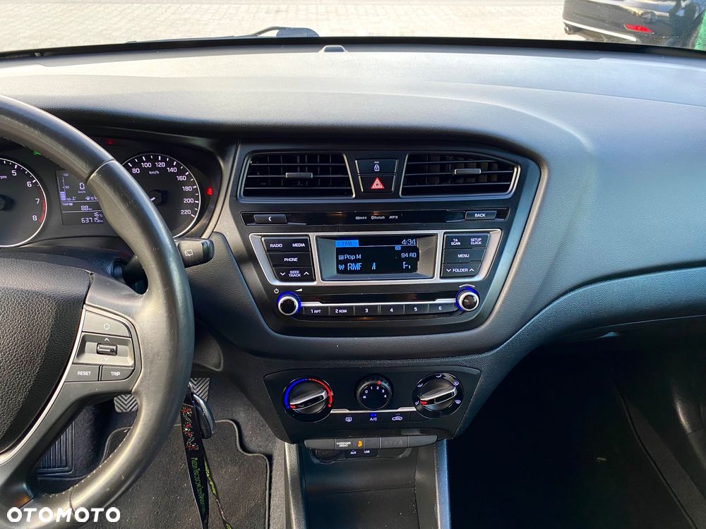 Hyundai i20 - 14