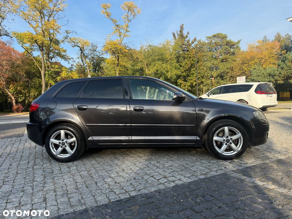 Audi A3 Sportback - 3