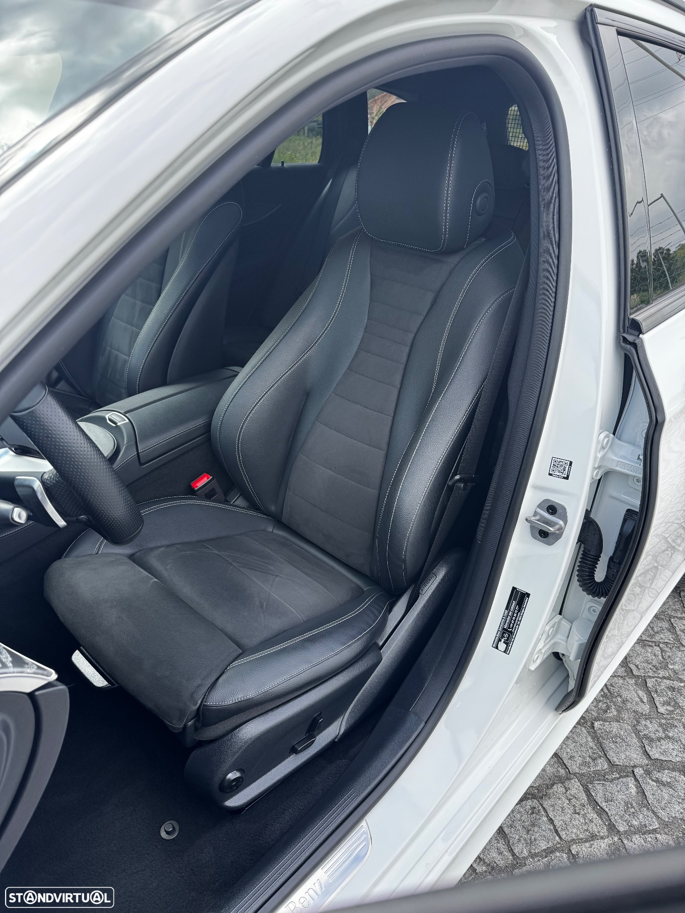 Mercedes-Benz E 300 de AMG Line - 10