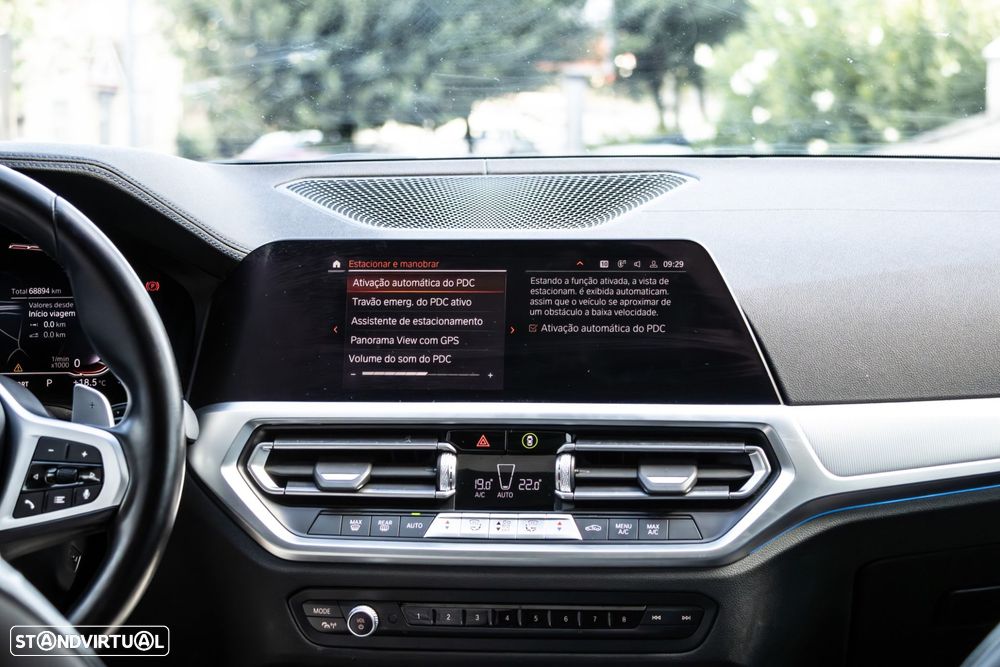 BMW 330 e Pack Desportivo M Pro Auto - 39