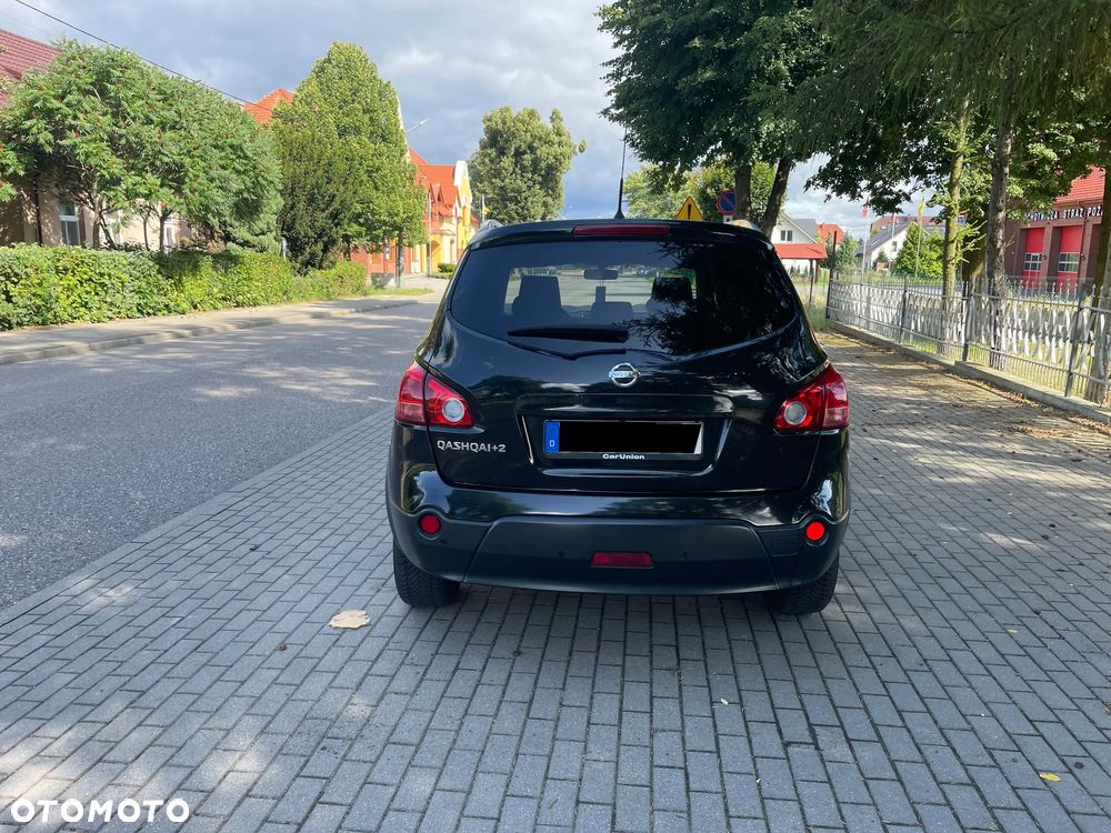 Nissan Qashqai+2 - 5