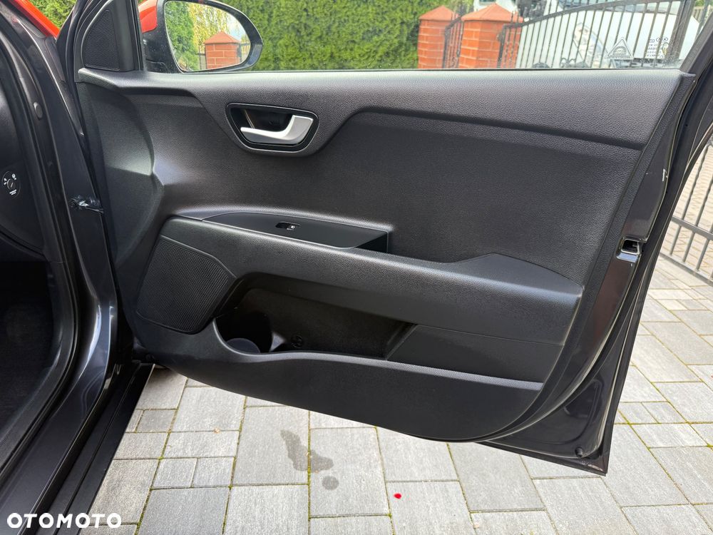 Kia Stonic 1.2 Dream-Team Edition - 36