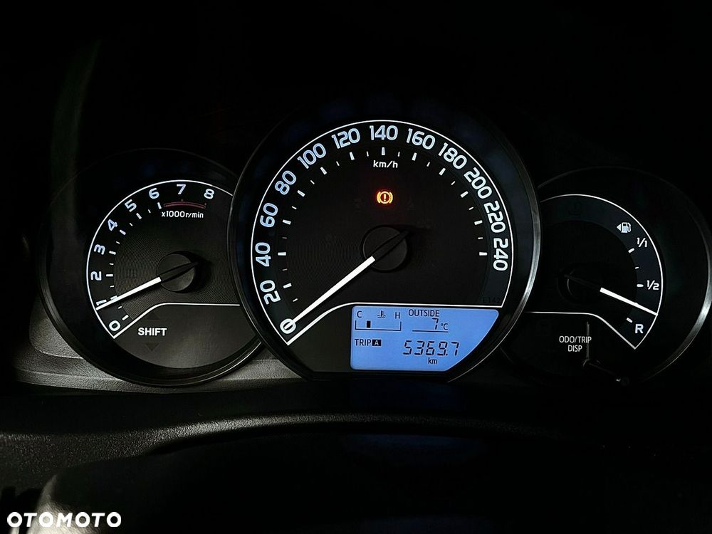 Toyota Auris - 20