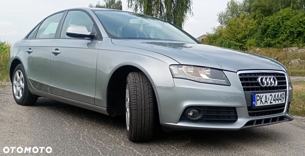 Audi A4 Limousine - 12