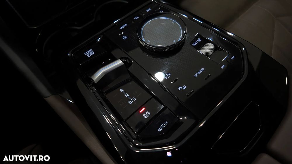 BMW Seria 5 520d xDrive AT MHEV - 24