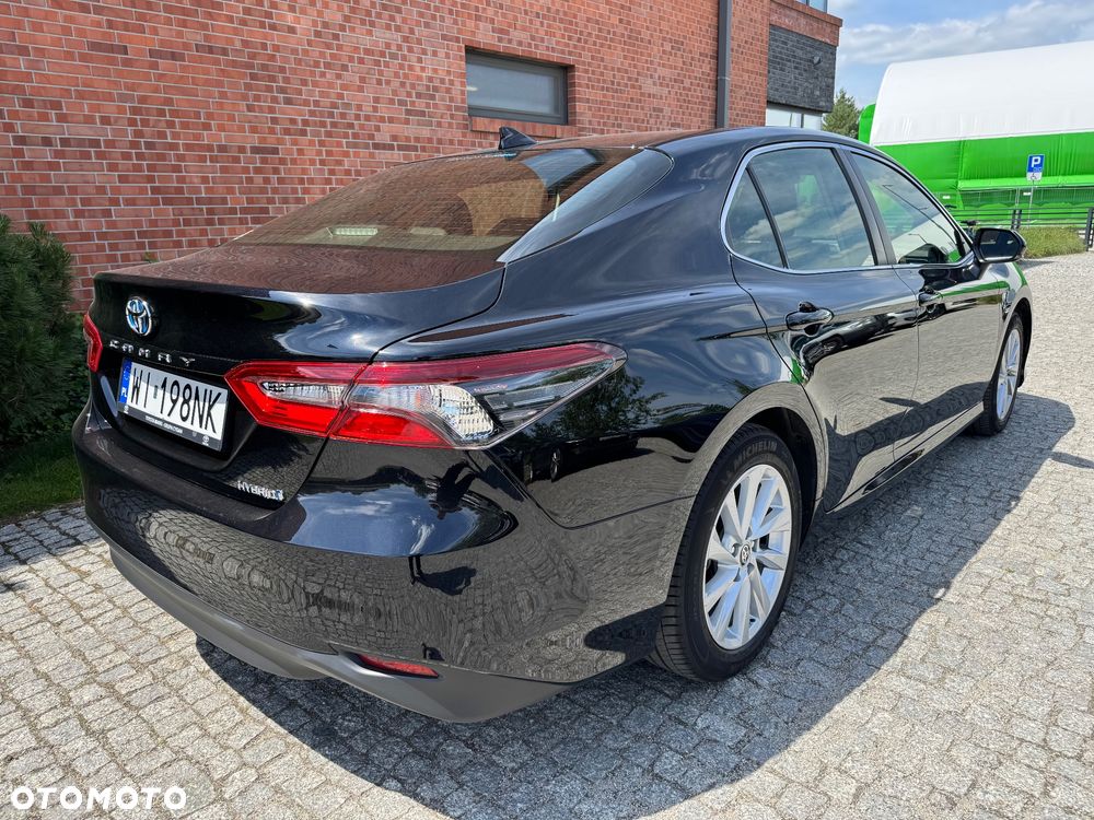 Toyota Camry 2.5 Hybrid Comfort CVT - 2