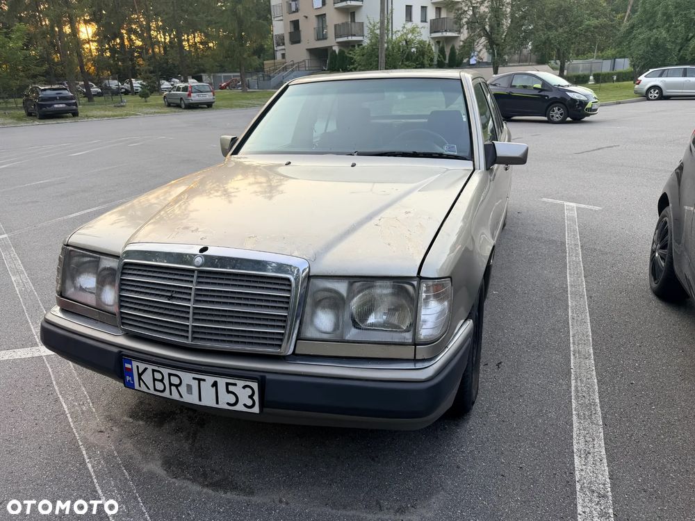 Mercedes-Benz W124 (1984-1993) - 1
