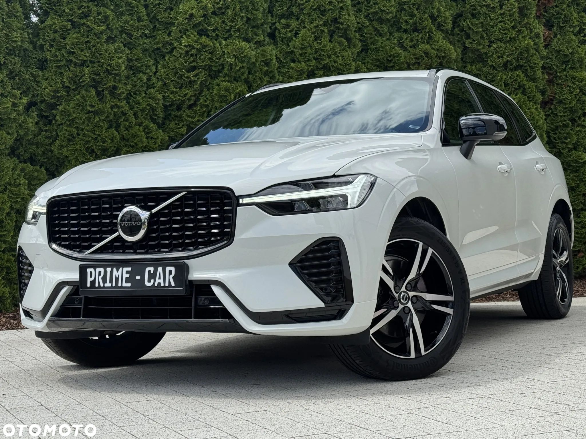 Volvo XC 60 B4 D Plus Dark - 1