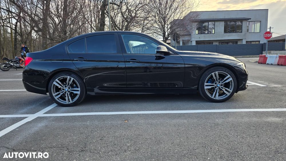 BMW Seria 3 320i AT - 4