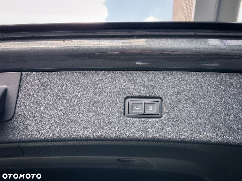 Audi SQ8 - 11