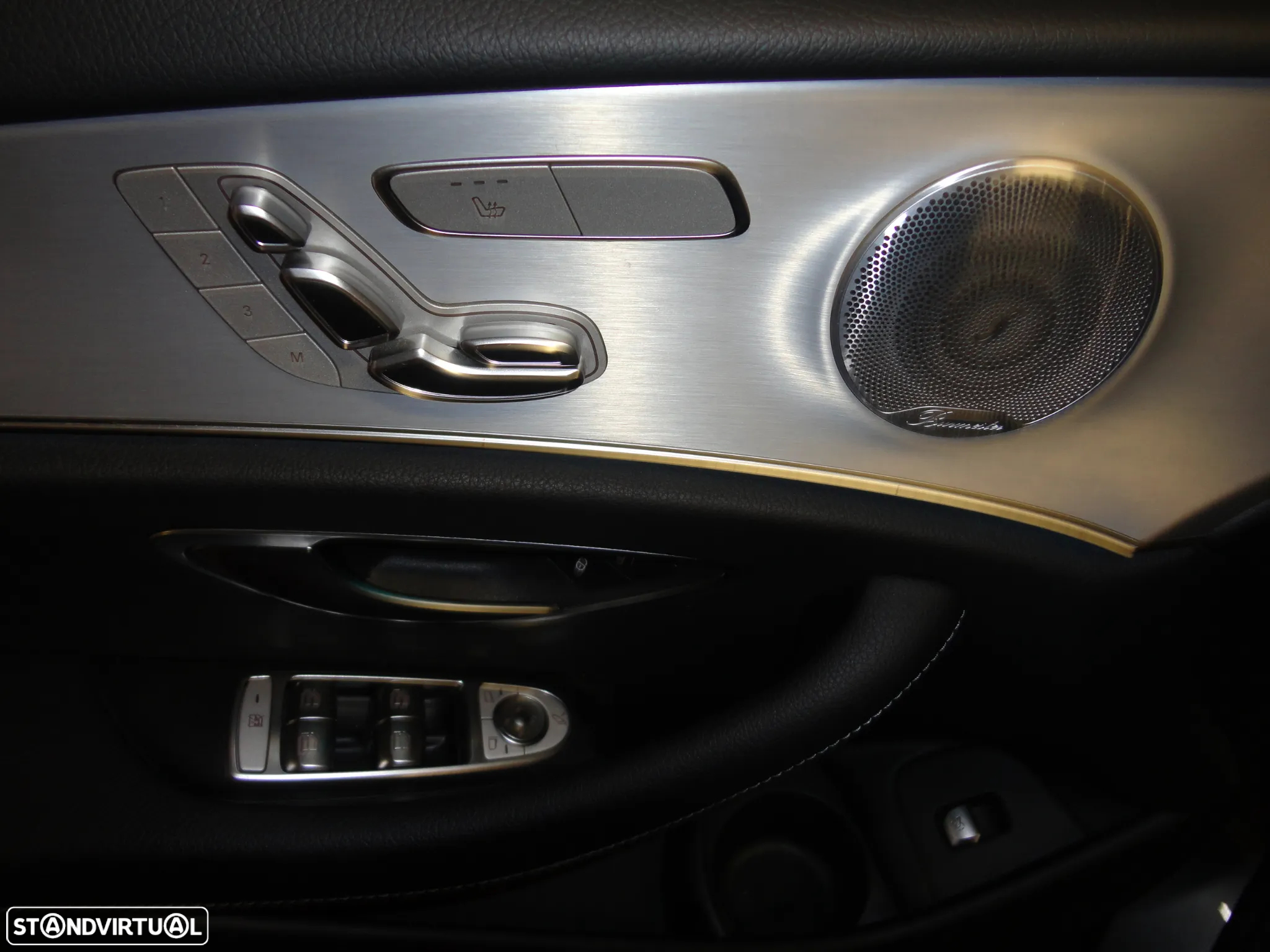Mercedes-Benz E 300 de Avantgarde - 13