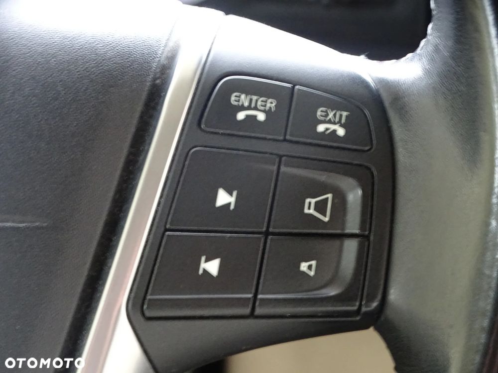 Volvo XC 60 D4 Momentum - 13