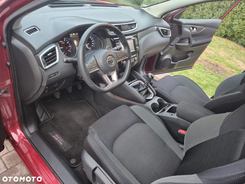 Nissan Qashqai 1.6 DIG-T N-Connecta - 23