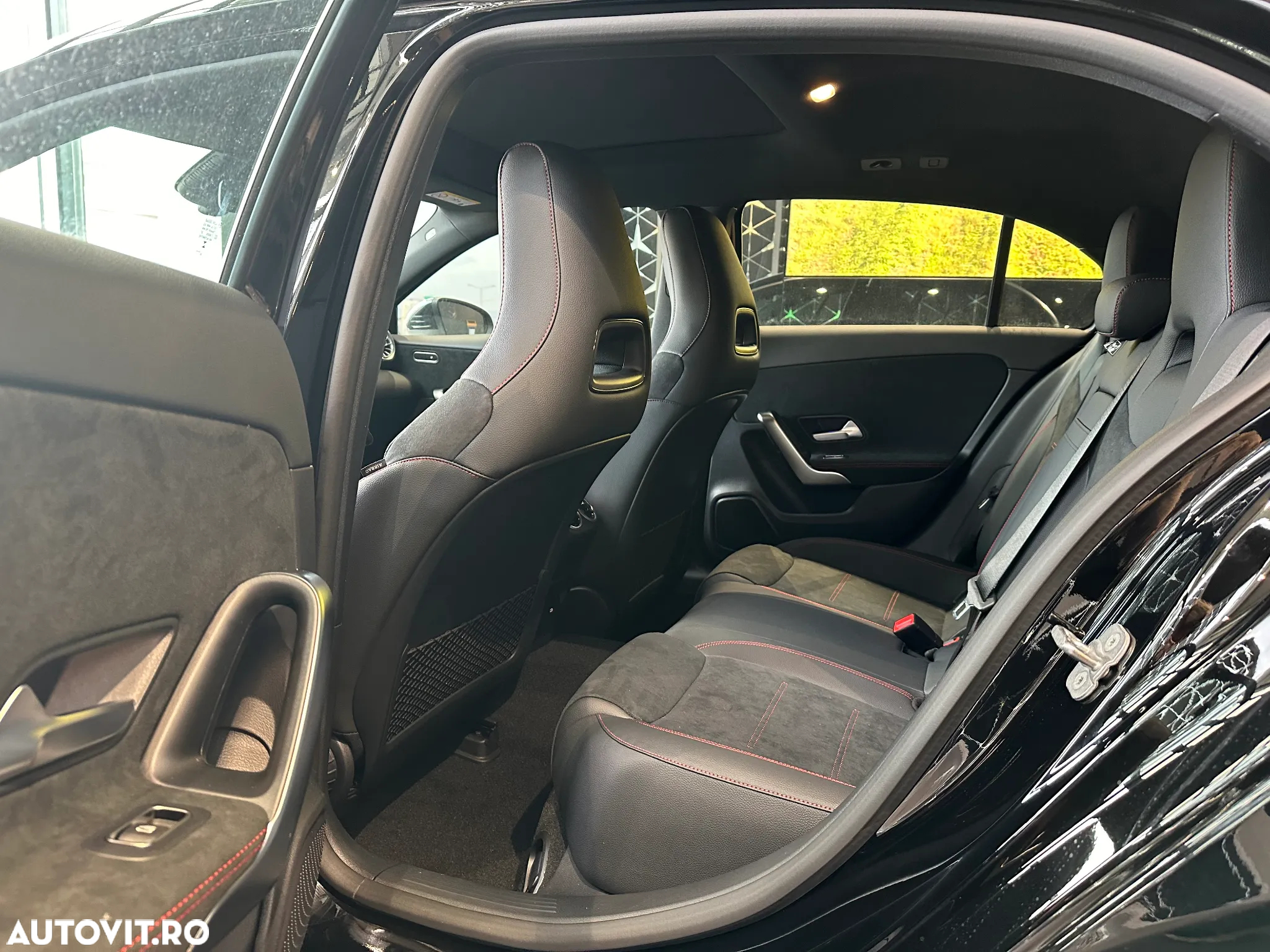 Mercedes-Benz A - 10