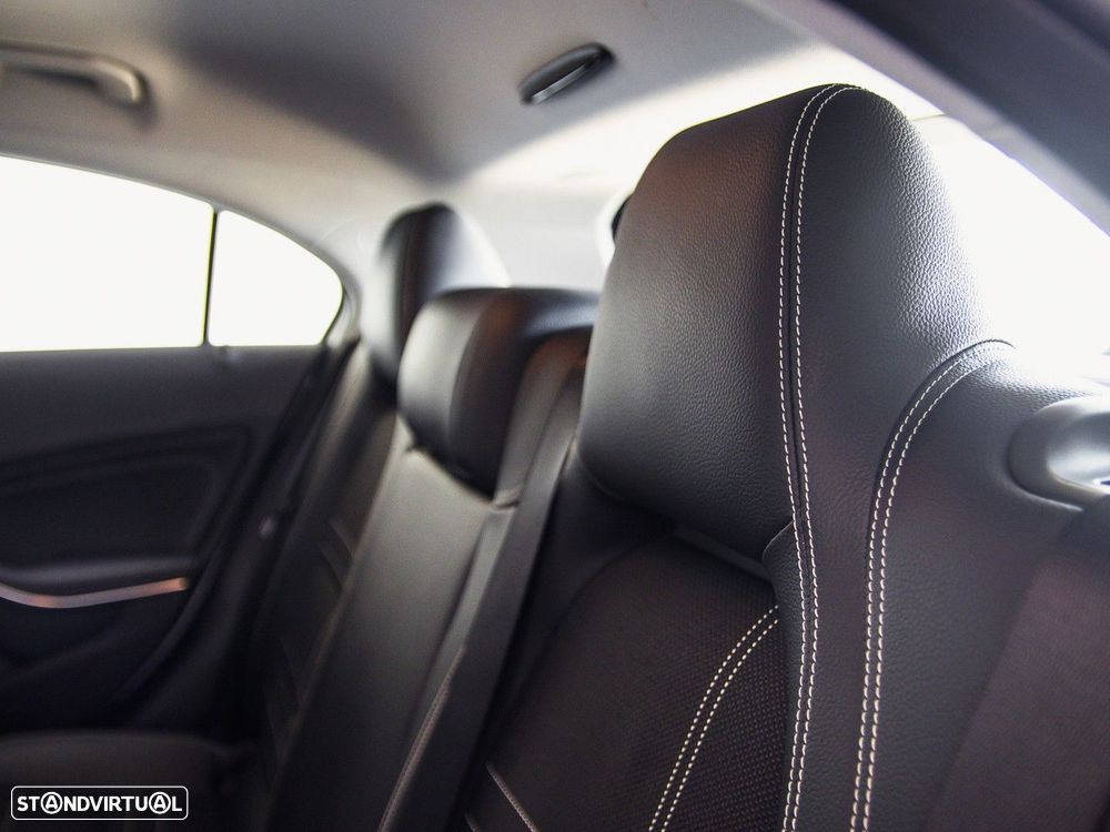 Mercedes-Benz A 180 CDI BE Edition Urban - 35