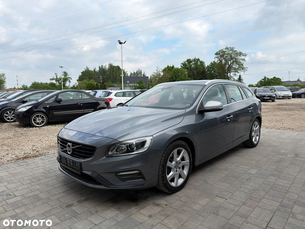 Volvo V60 D3 Drive-E R-Design Momentum - 10