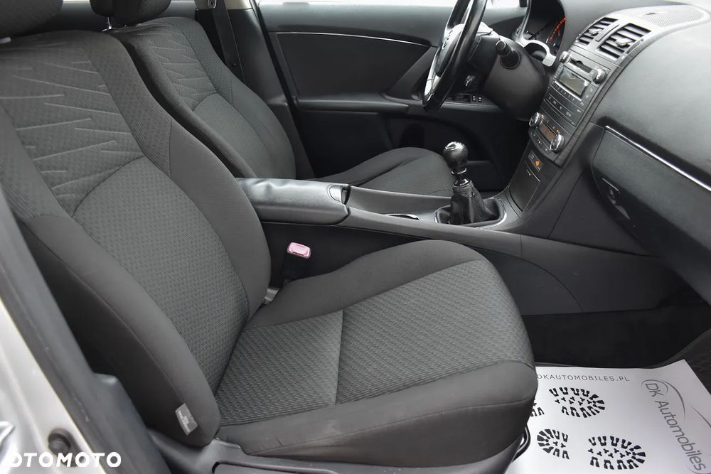 Toyota Avensis 2.0 D-4D Platinium - 24