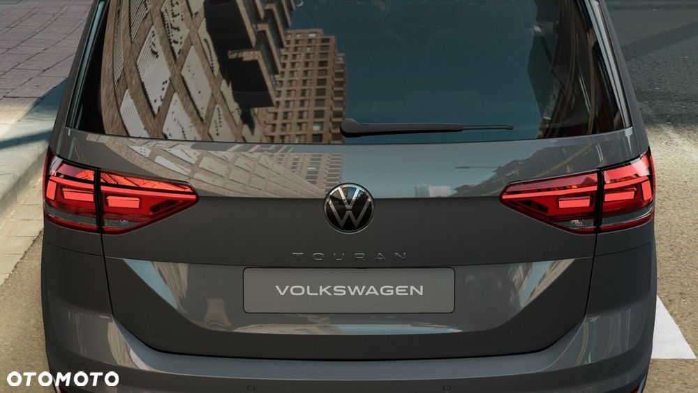 Volkswagen Touran - 10