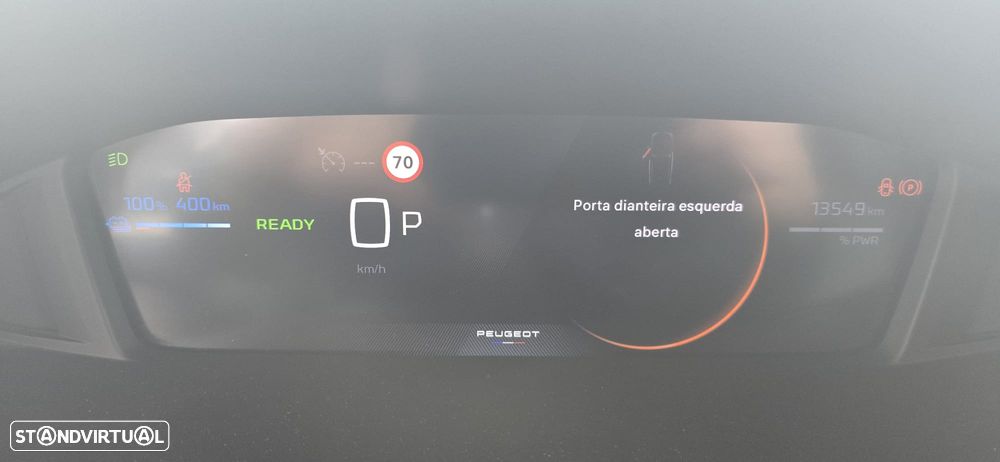 Peugeot e-2008 54 kWh Allure - 39