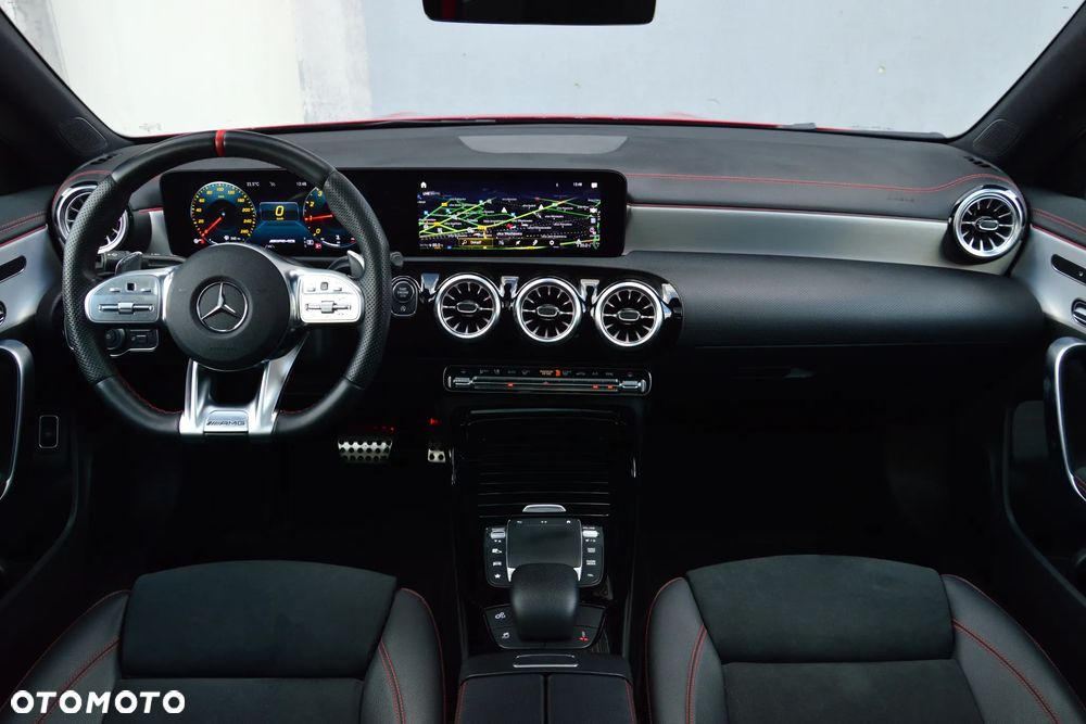 Mercedes-Benz CLA AMG 35 4-Matic 7G-DCT - 3