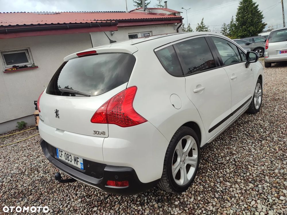 Peugeot 3008 HDi FAP 150 Roland Garros - 11