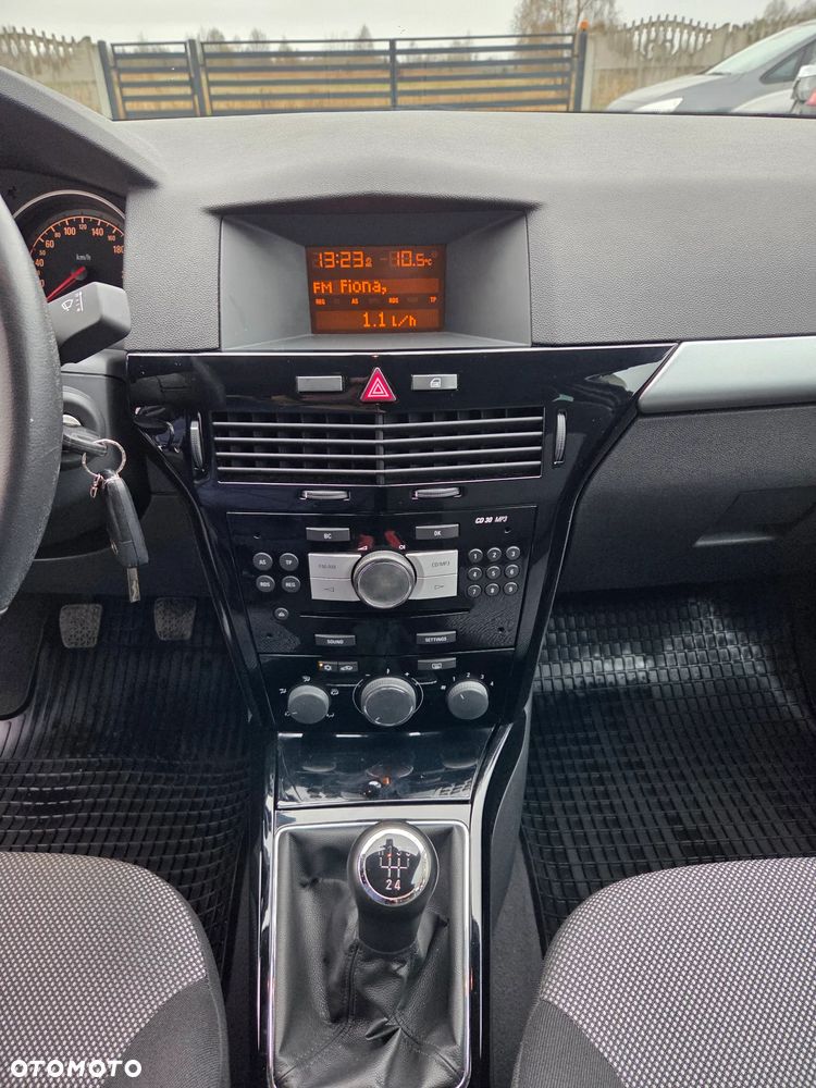Opel Astra 1.6 Edition 111 Jahre - 33