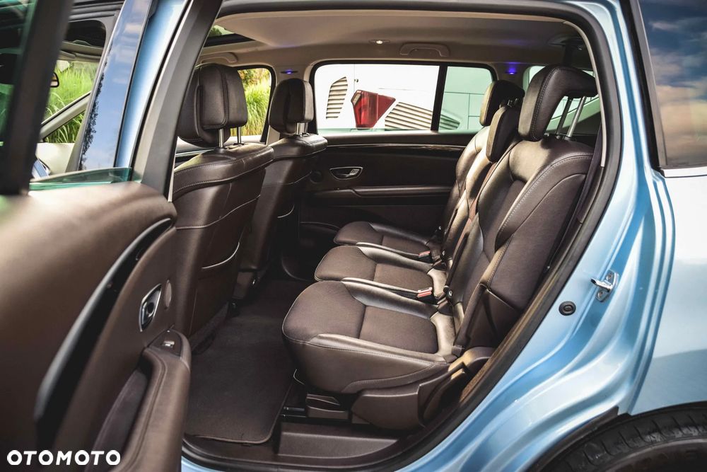 Renault Espace 1.6 dCi Energy Initiale Paris EDC - 17