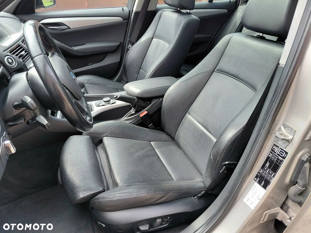 BMW X1 sDrive18i xLine - 12