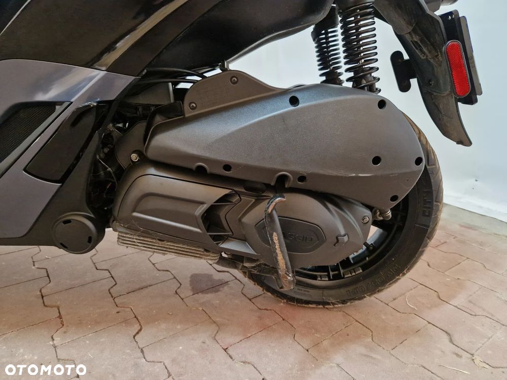 Piaggio MP-3 - 20