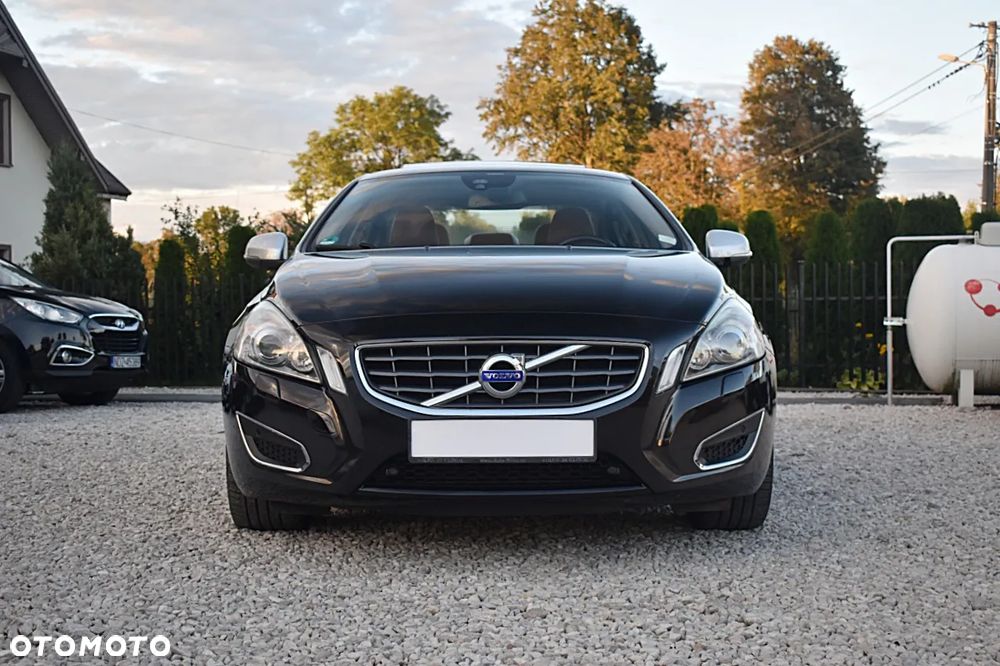 Volvo S60 D3 Summum - 3