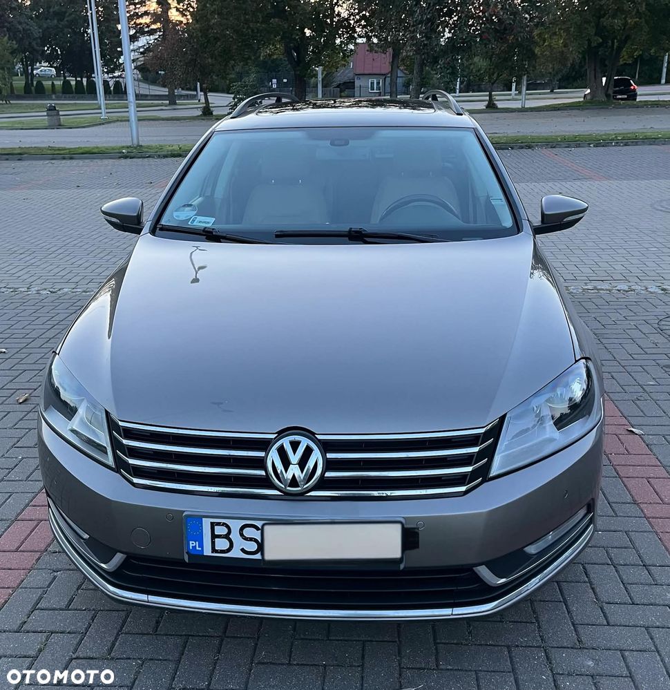 Volkswagen Passat - 4