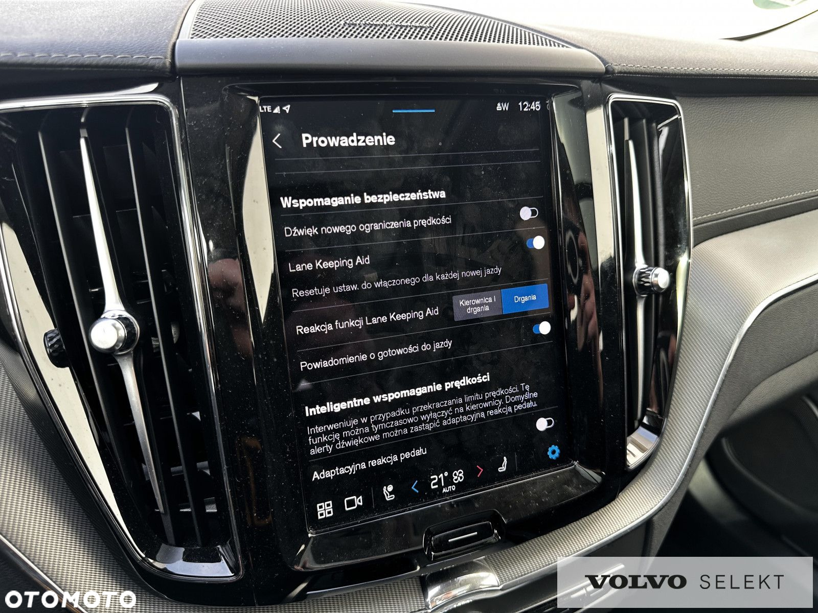 Volvo XC 60 - 32