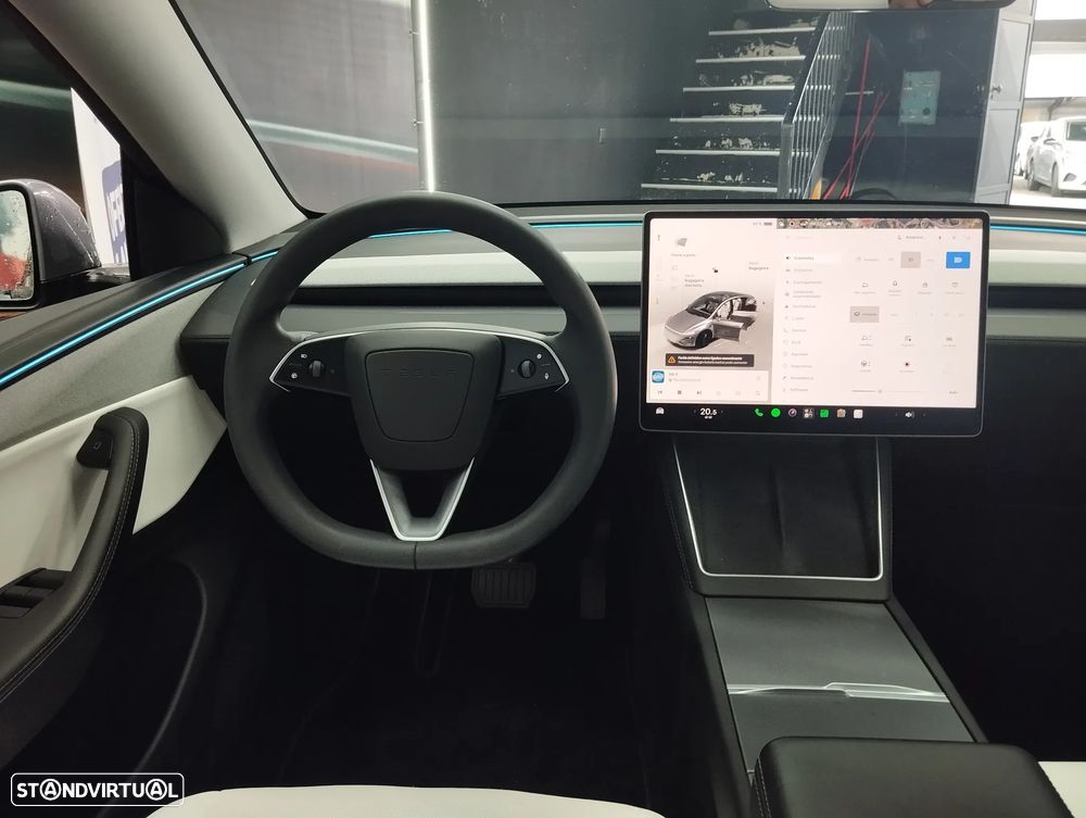 Tesla Model Y - 25