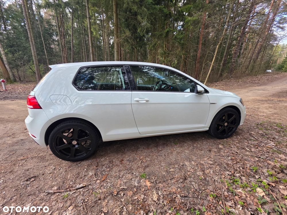 Volkswagen Golf 1.0 TSI BMT Trendline - 6