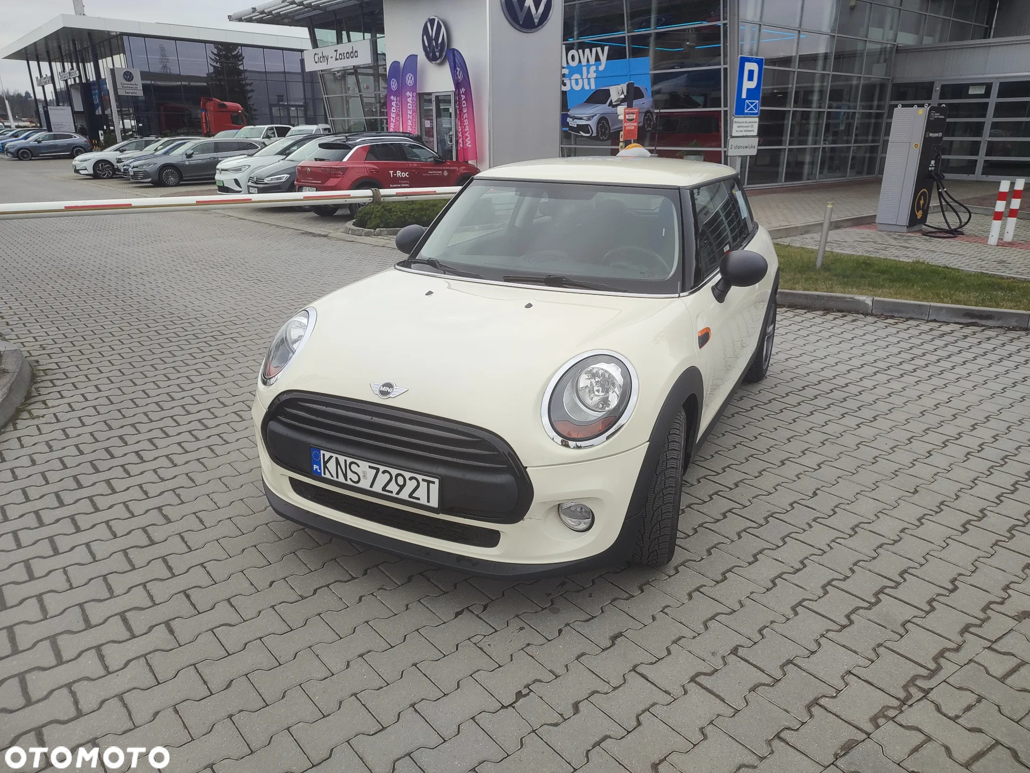 MINI ONE Standard - 2