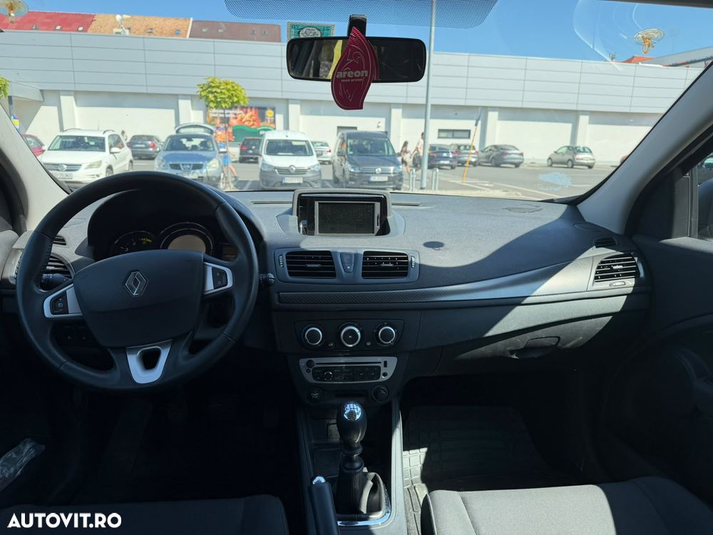 Renault Megane ENERGY dCi 110 Start & Stop Bose Edition - 9