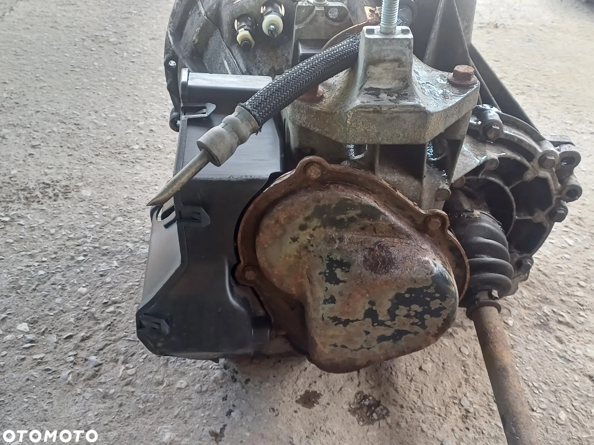 SKRZYNIA BIEGÓW 2N1R7002EB FORD MAZDA 1.4TDCI PÓŁOŚ - 2