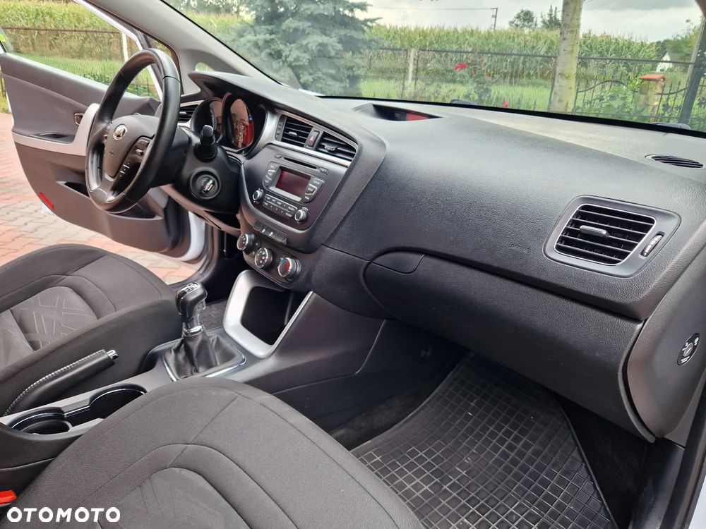 Kia Ceed 1.4 S - 25
