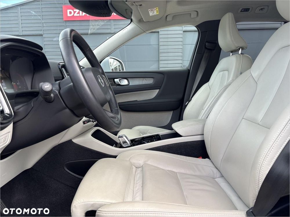 Volvo XC 40 T5 Plug-In Hybrid Inscription - 9