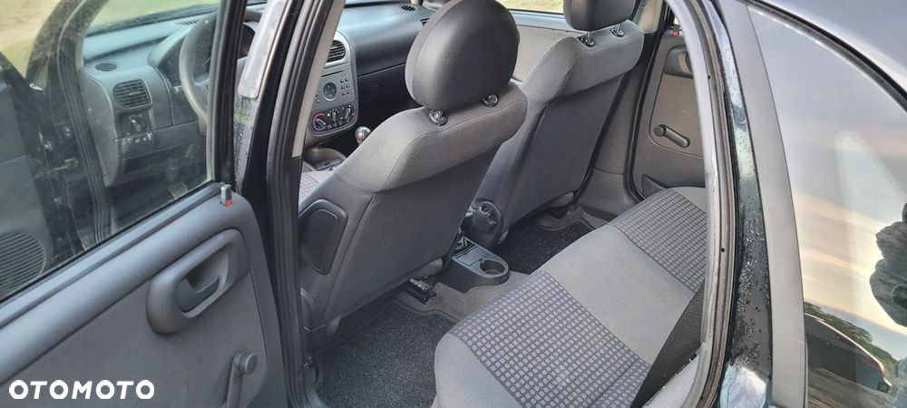 Opel Corsa - 8
