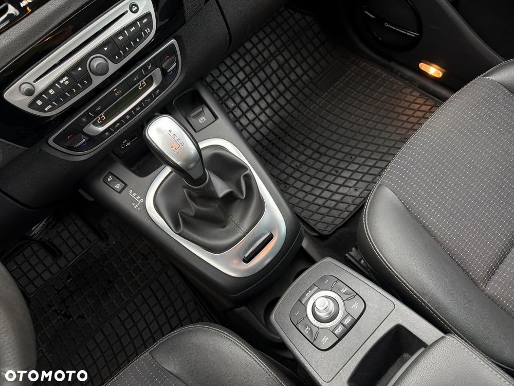 Renault Scenic - 15